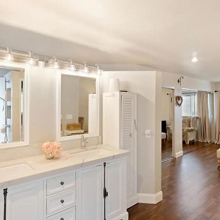 Elegant Beach Living, Just Blocks To The Sand Хънтингтън Бийч Екстериор снимка